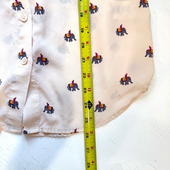 EQUIPMENT Silk Blouse Elephant India Novelty SMALL Beige - Picture 9 of 16